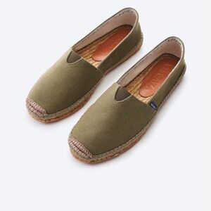 New In Box Barceloneta Limited Edition Canvas Espadrille Flats US Size 12